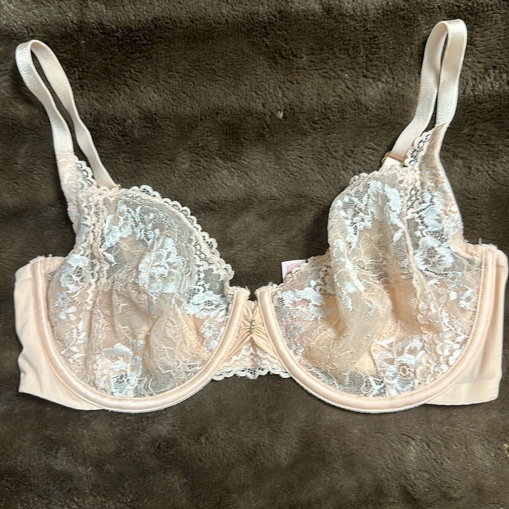 VICTORIAS SECRET Unlined Demi Pink Lace Sz 34DD